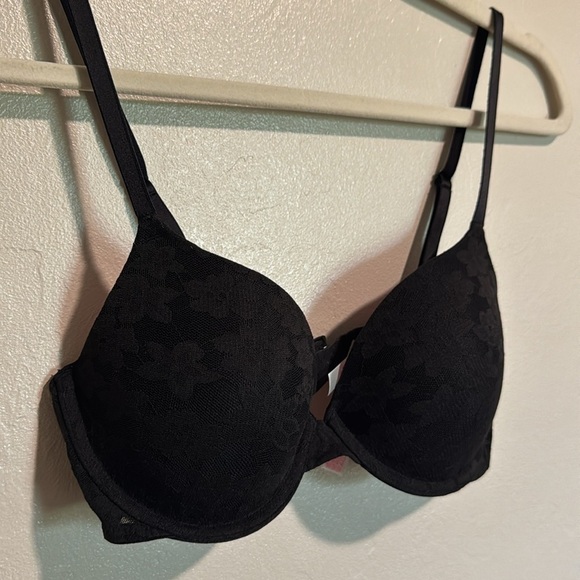 Victoria’s Secret PINK Bra size 34c - Picture 2 of 6